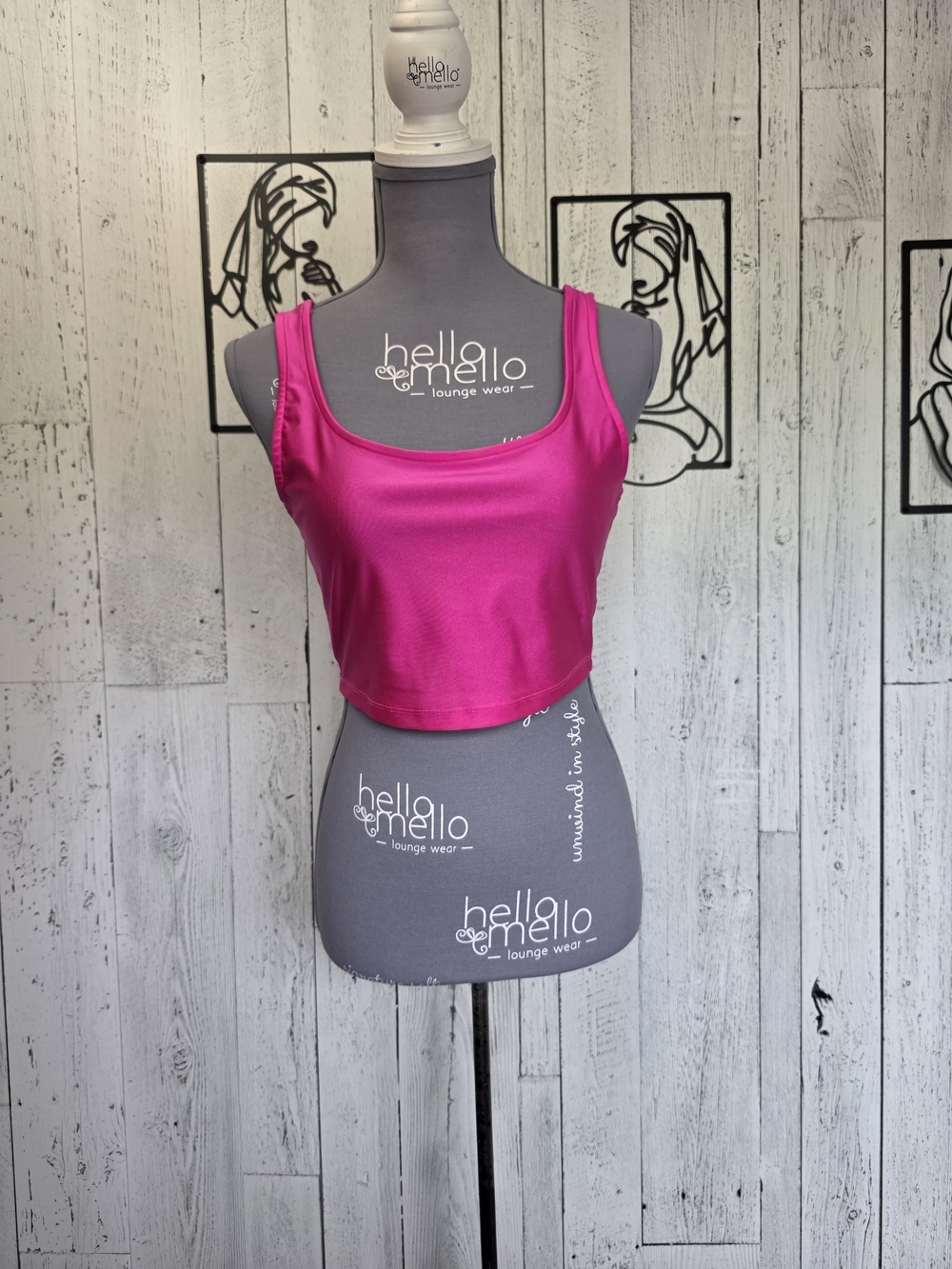 Iris Hot Pink Cropped Tank Top Size Medium Stretch Athleisure Barbie Yoga Y2K